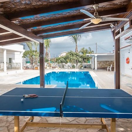 Papas Family Villa パラリムニ エクステリア 写真