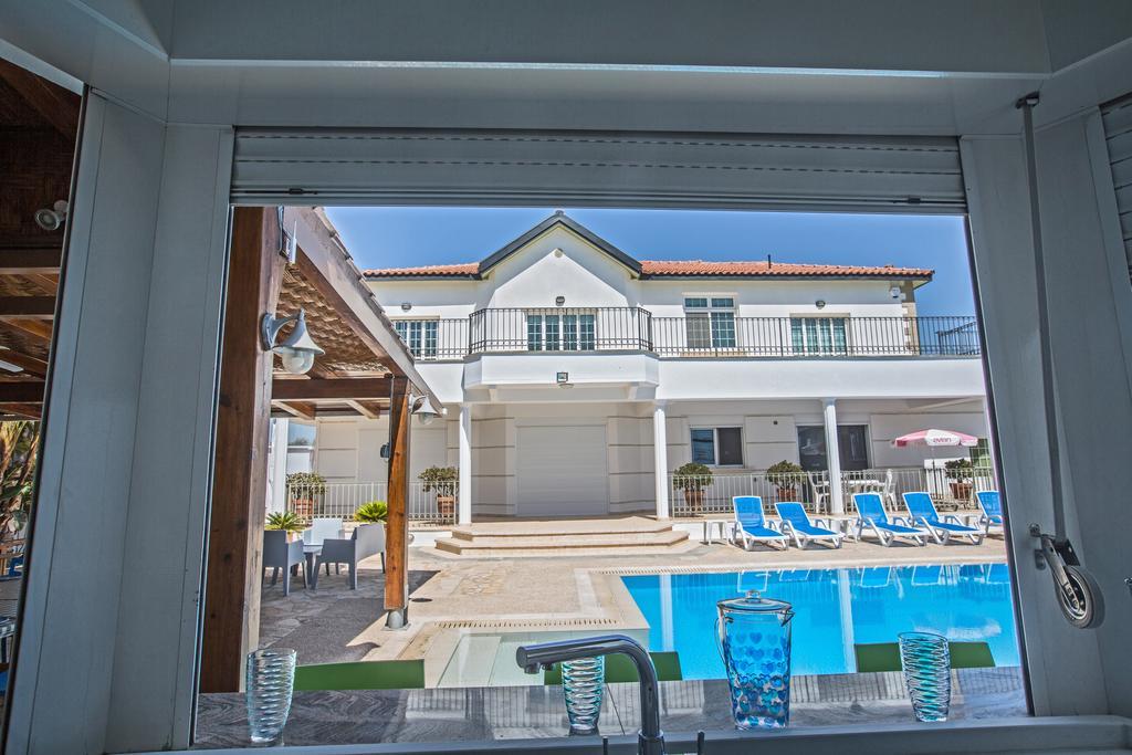 Papas Family Villa パラリムニ エクステリア 写真
